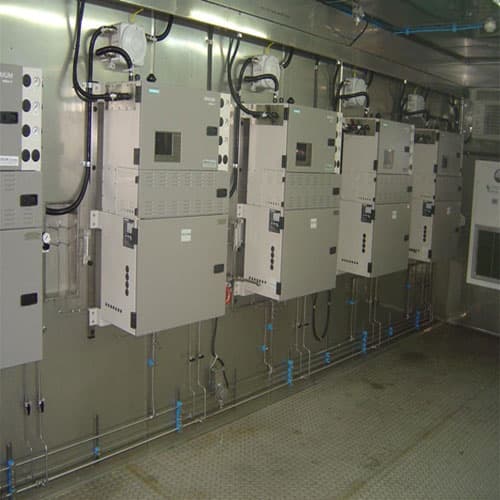 GAS CHROMATOGRAPH